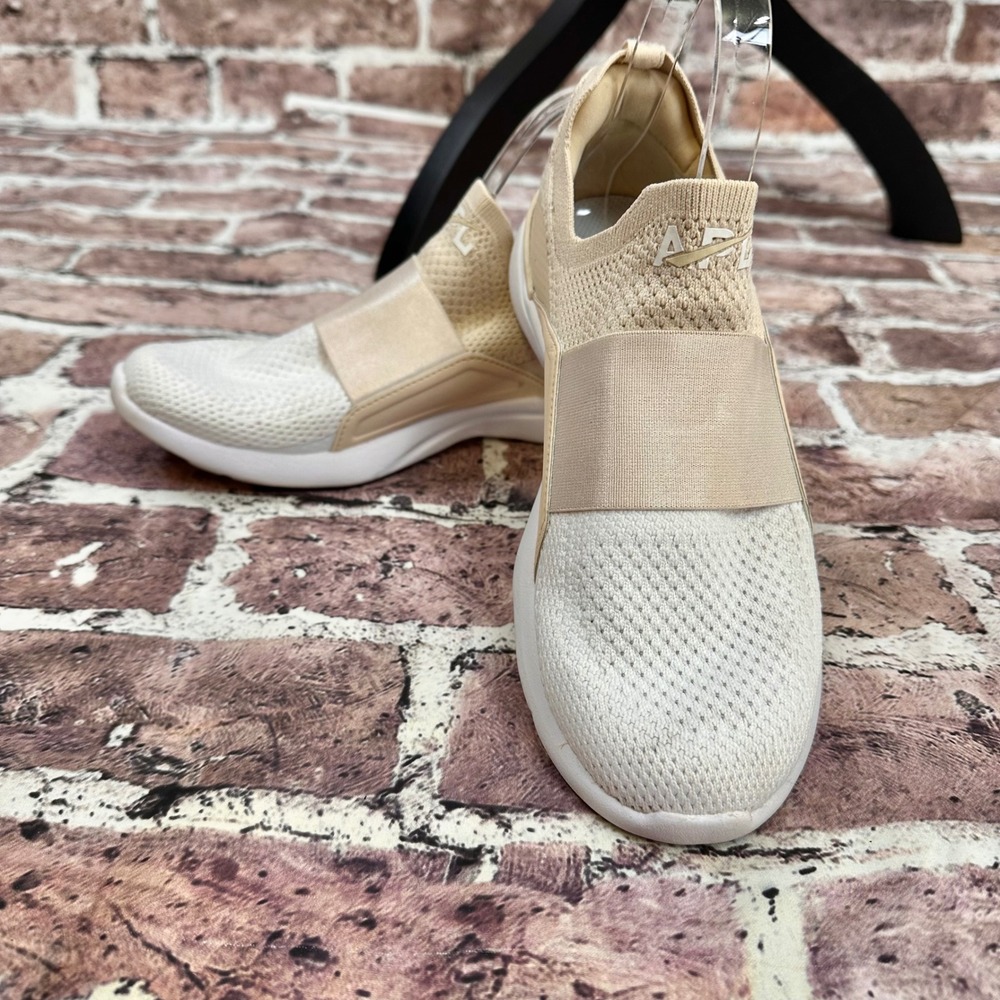 APL Athletic Propulsion Labs Techloom Bliss W Women's Slip‎ On Sneakers Sz 6.5